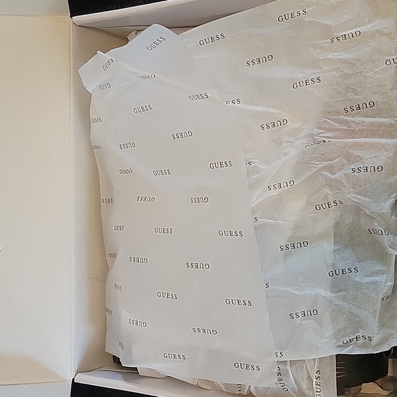 GUESS Red and Black Plaid Boots New In Box - Picture 15 of 16